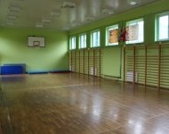 G_bokie_sala_gimnastyczna_przy_SP.JPG