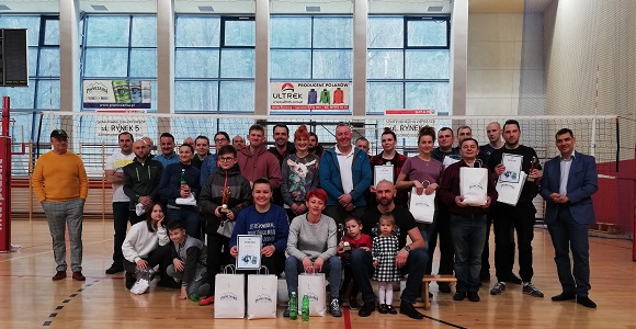 Relacja z walentynkowego turnieju piłki siatkowej o Puchar Prezesa „Piwniczanki”